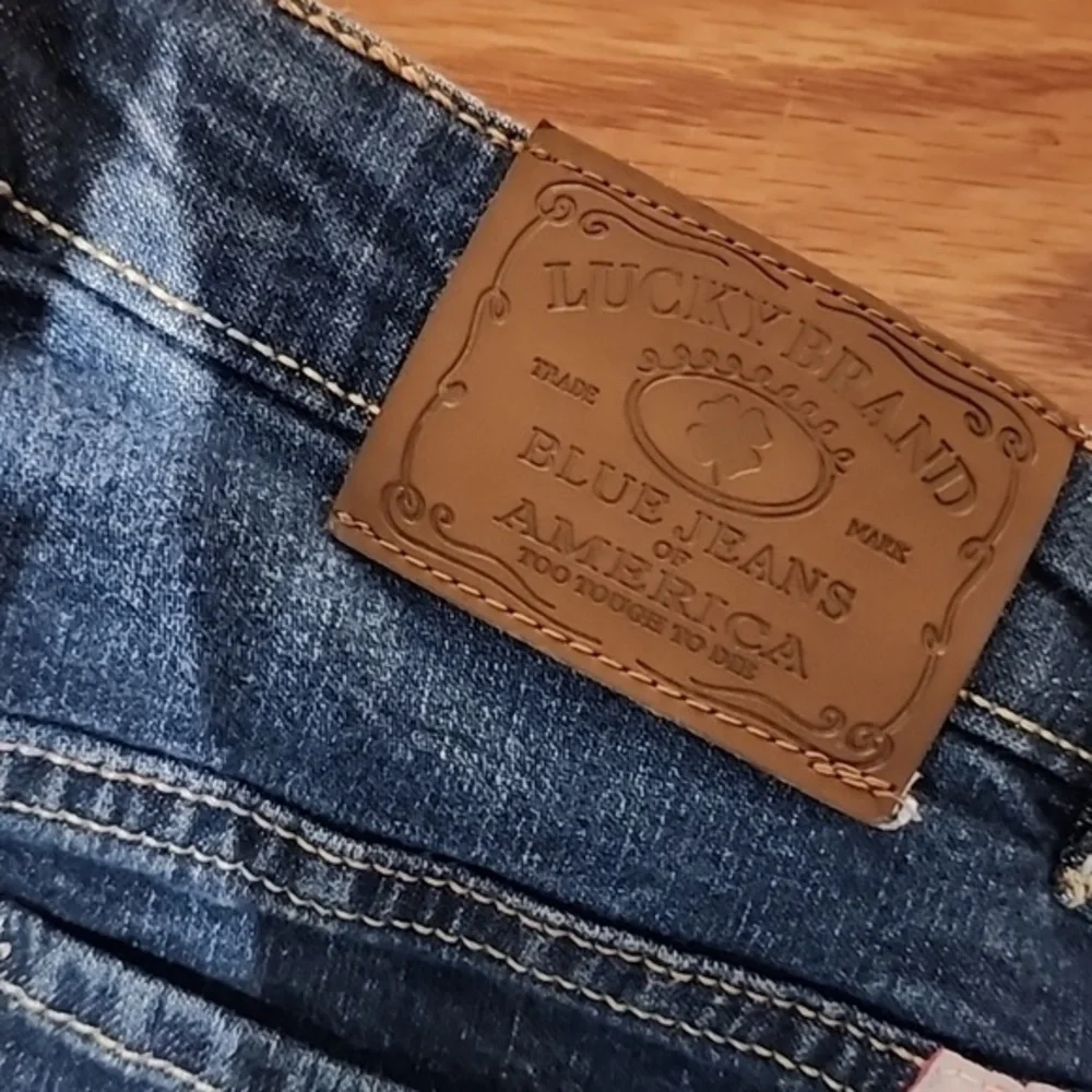 Lucky brand riley short‎ size 12